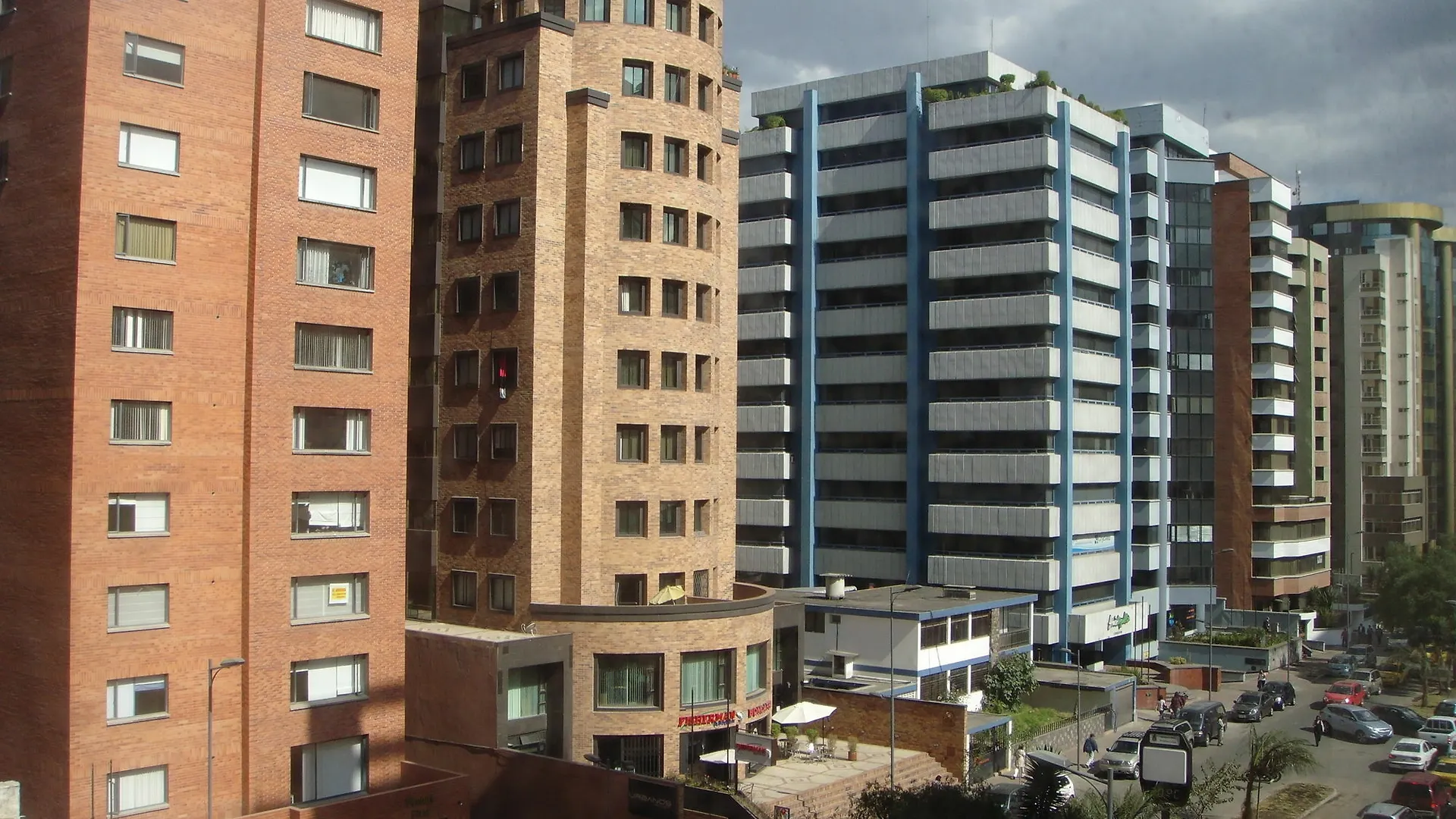 Bluezone Apartments Κίτο
