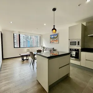Apartment Modern Financial District Private Jacuzzi Terrace, Quito