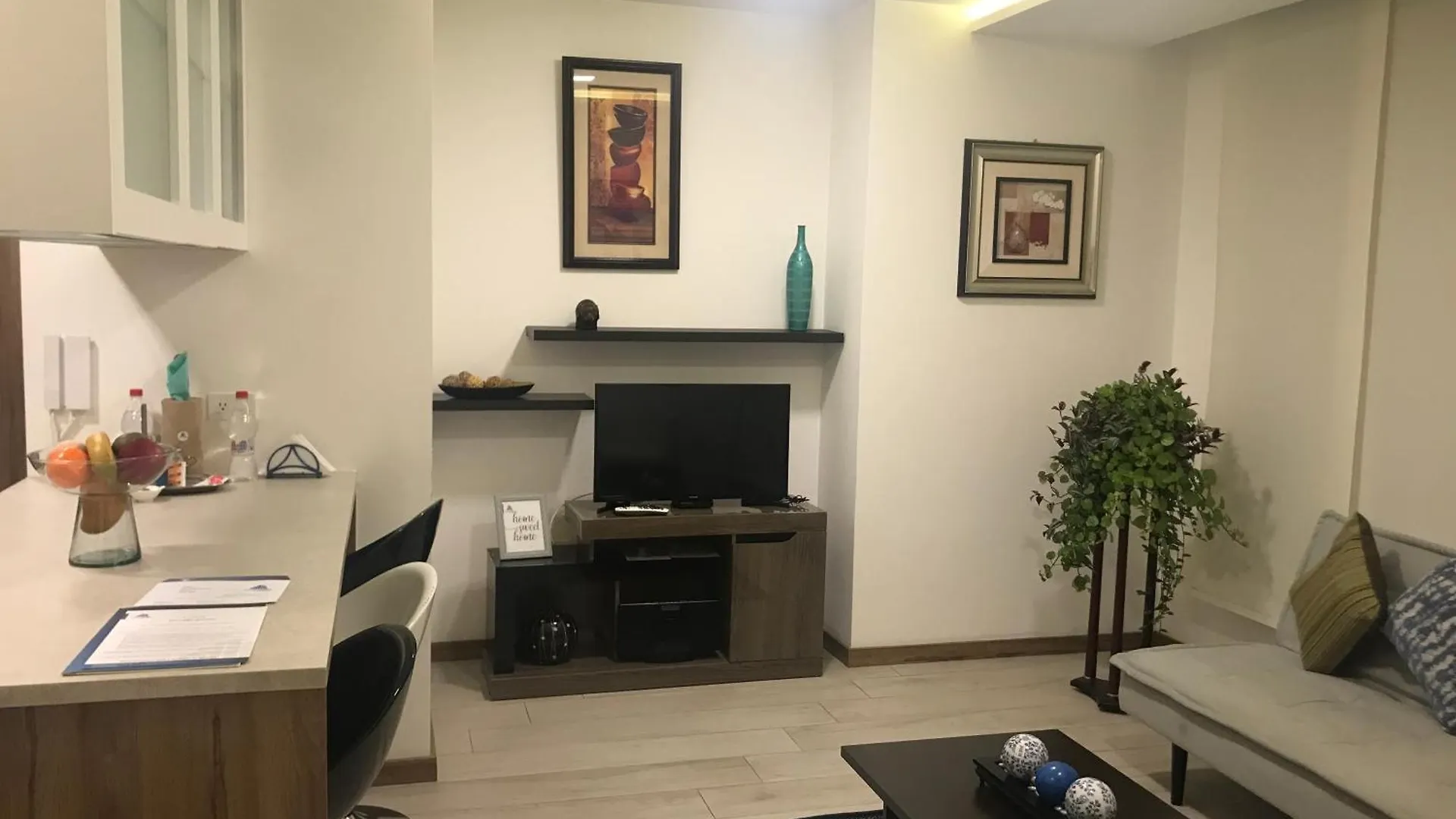 Bluezone Apartments Quito Ecuador