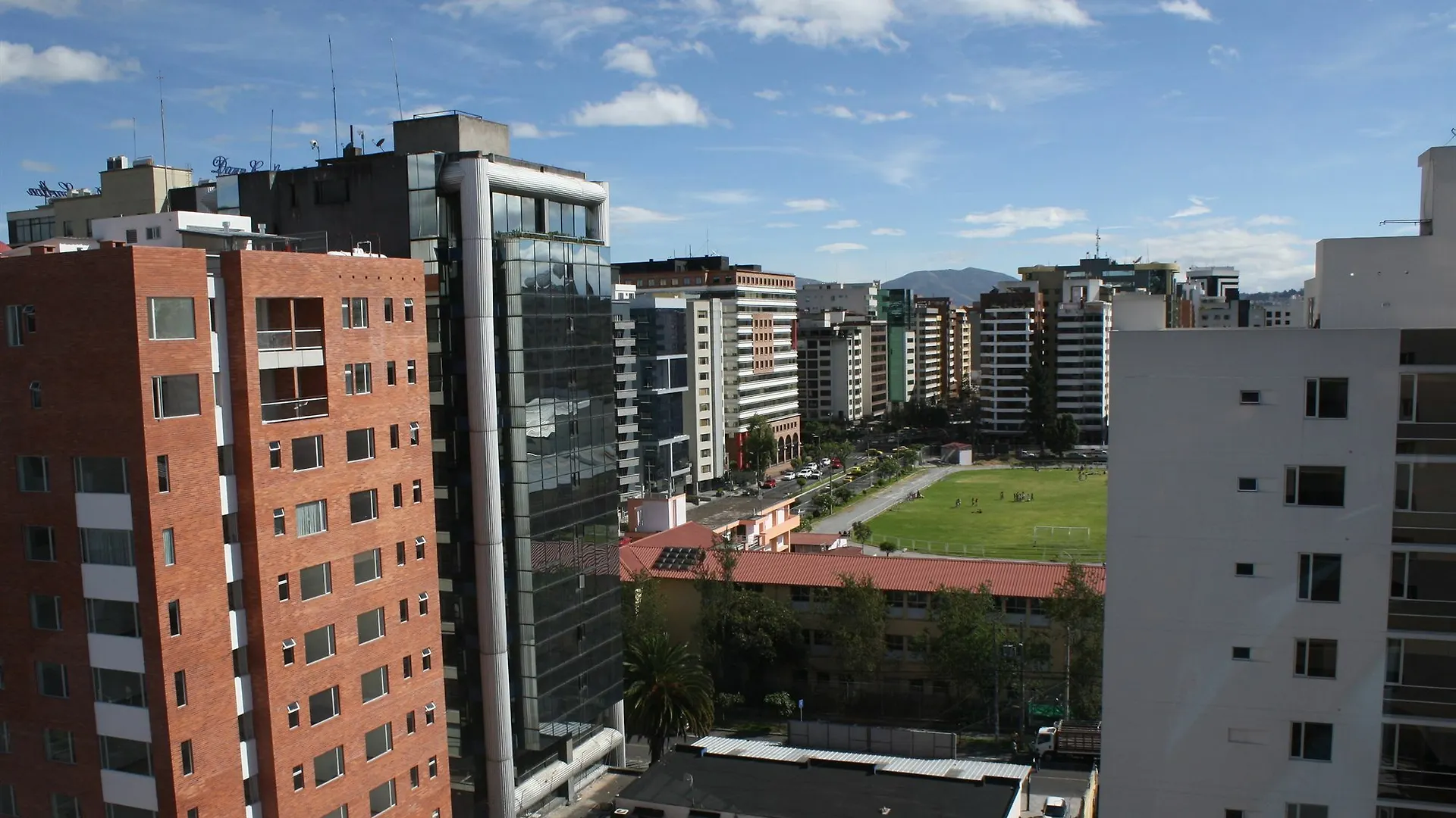 Bluezone Apartments Quito